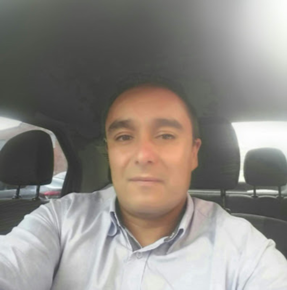Meet your Posher, Jorge alexander